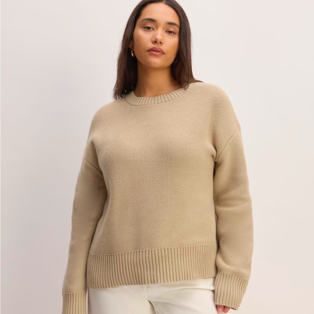 Everlane Women's Tan Crew Neck Sweater